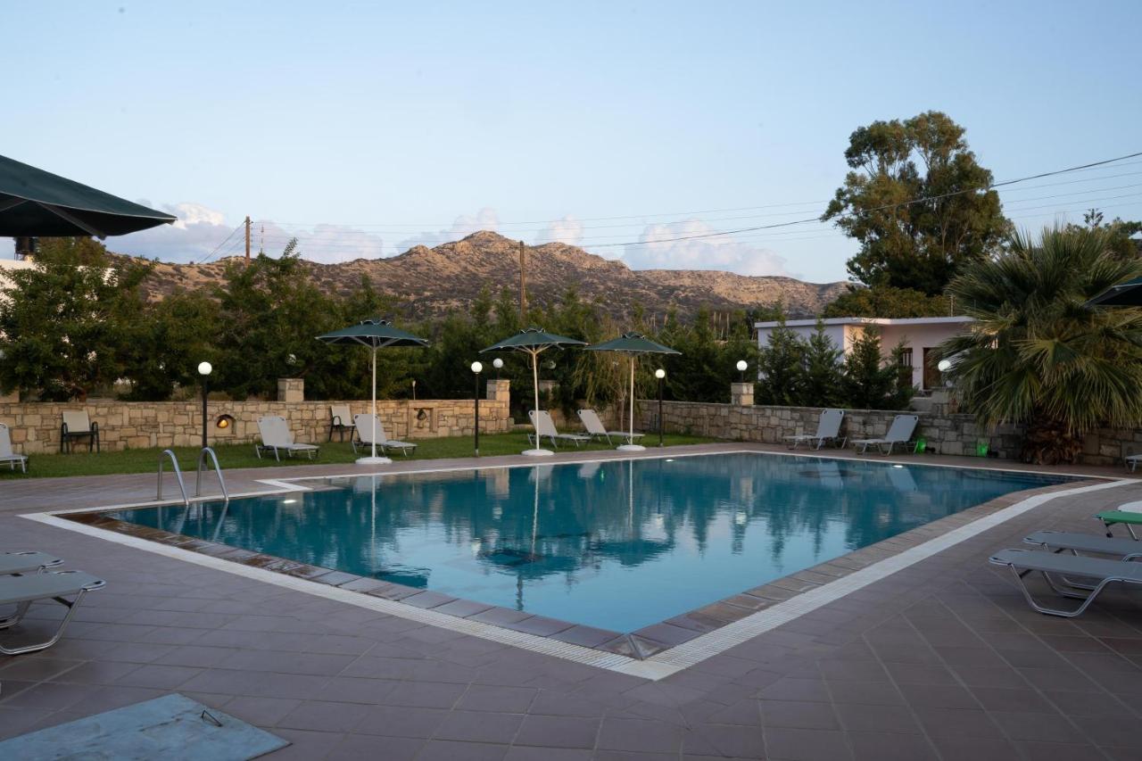 ماتالا Dimitris Villa Hotel المظهر الخارجي الصورة