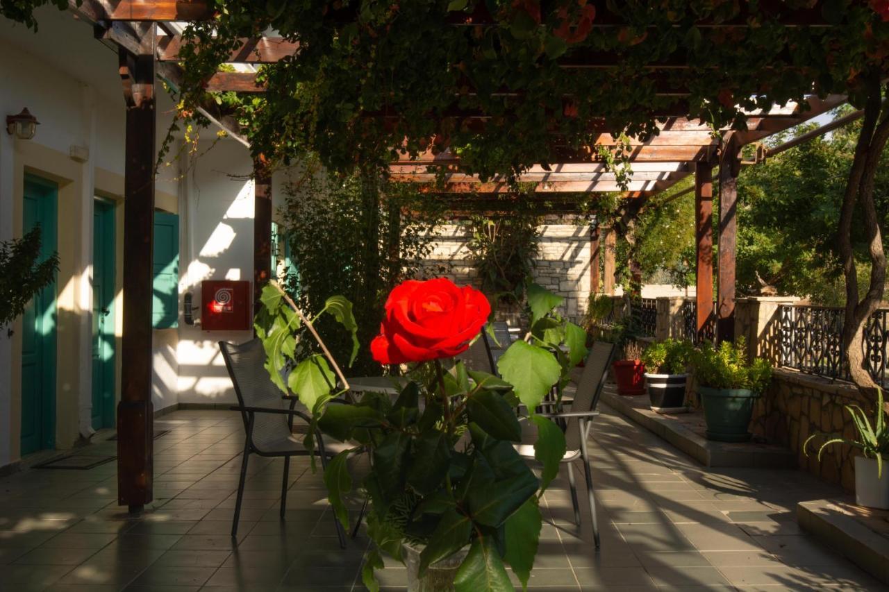 ماتالا Dimitris Villa Hotel المظهر الخارجي الصورة